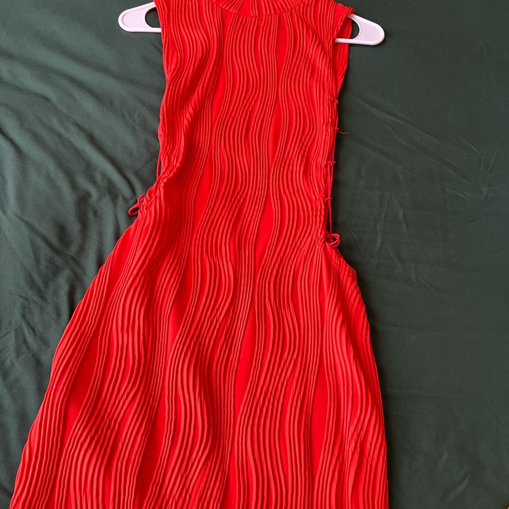 Elegant Sleeveless Dress